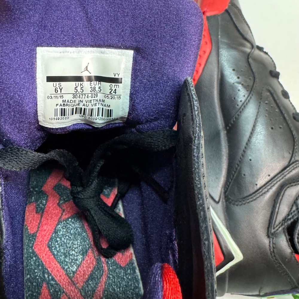 Nike Air Jordan 7 Retro “Marvin the Martian” Sneakers - Picture 7 of 8